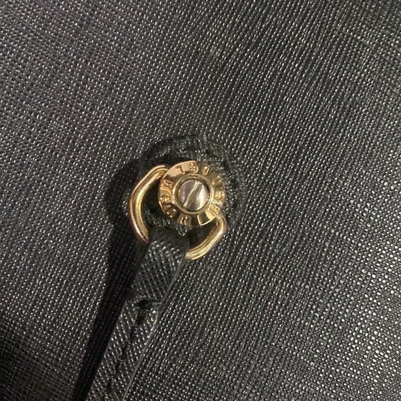 Henri Bendel Tote - Picture 4 of 7